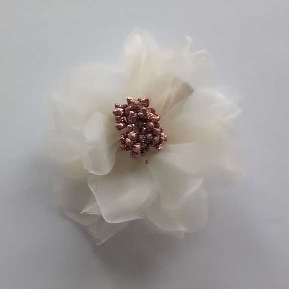 Elegant Cream Flower Brooch /Hair Pins - Picture 2 of 7